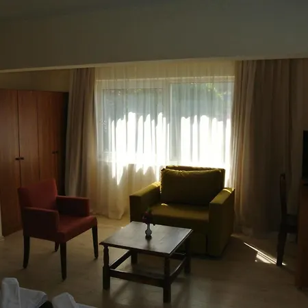 Ξενοδοχείο Begonville (adults Only) 3*