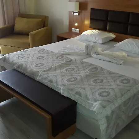 Begonville (adults Only) מרמריס