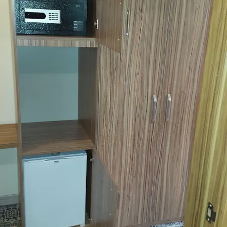 Begonville (adults Only) מרמריס