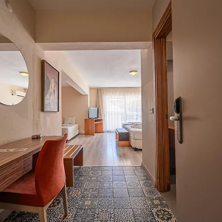 Ξενοδοχείο Begonville (adults Only) 3*