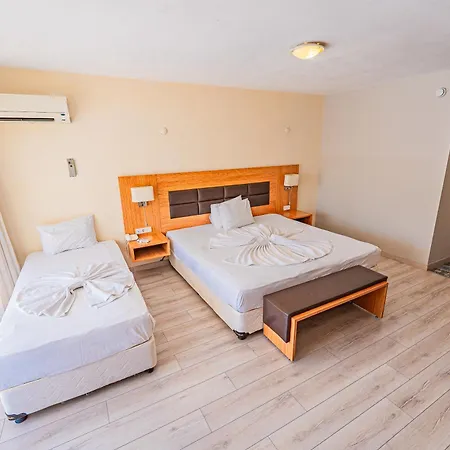 Ξενοδοχείο Begonville (adults Only) Μαρμαρίς