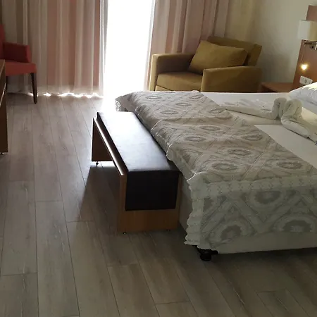 Begonville (adults Only) מלון 3*